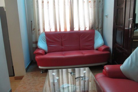 Квартира с 2 спальнями в Хоанкьем, Ханой ,  № 5568