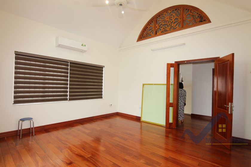 4 bedrooms Villa in Long Bien, Ha Noi, Vietnam No. 20119
