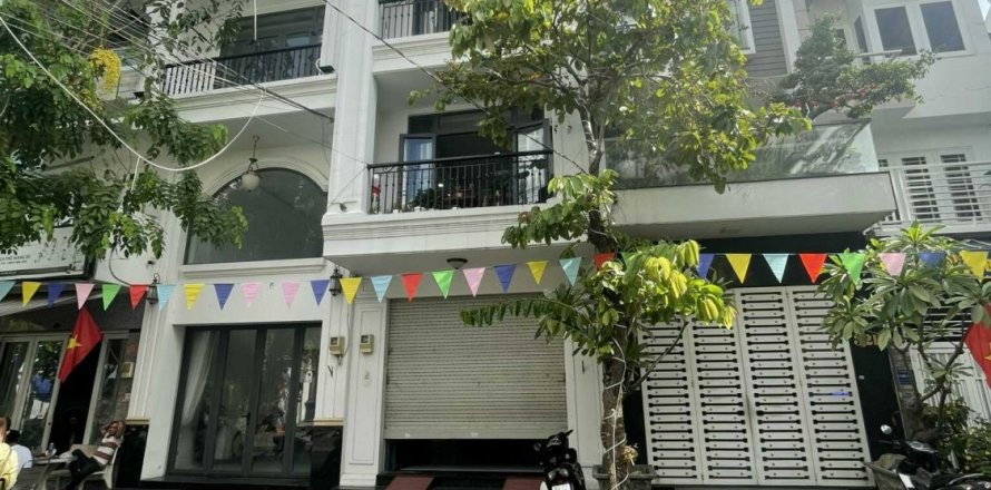 Studio Townhouse in District 7, Ho Chi Minh, No. 24183