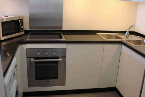 2 bedrooms Apartment in Ba Dinh, Ha Noi, No. 4107 4