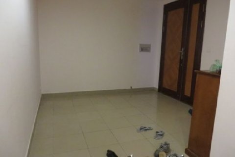 4 bedrooms Apartment in Tay Ho, Ha Noi, No. 7886 9