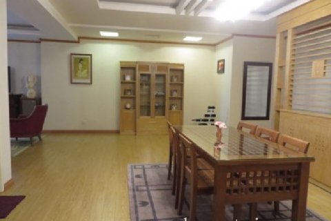 4 bedrooms Apartment in Tay Ho, Ha Noi, No. 7887 7