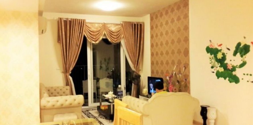 Квартира с 3 спальнями в Лонгбьен, Ханой , № 5324