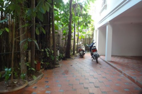 4 bedrooms House in Tay Ho, Ha Noi, No. 5325 2