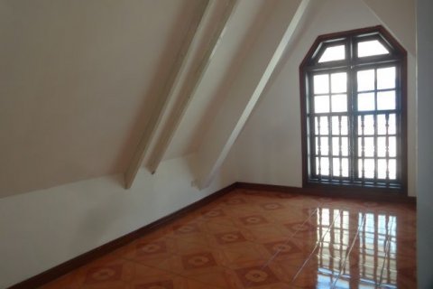4 bedrooms House in Tay Ho, Ha Noi, No. 5325 27