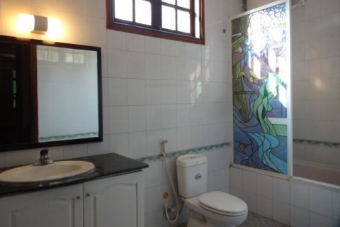 4 bedrooms House in Tay Ho, Ha Noi, No. 5325 17