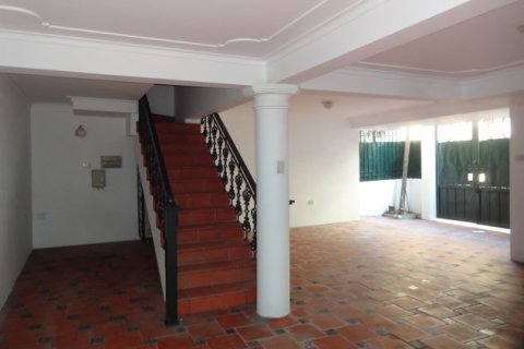 4 bedrooms House in Tay Ho, Ha Noi, No. 5325 4