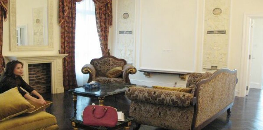 Квартира с 4 спальнями в Намтыльем, Ханой , № 8528