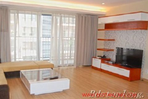 2 bedrooms Apartment in Dong Da, Ha Noi, No. 8380 2