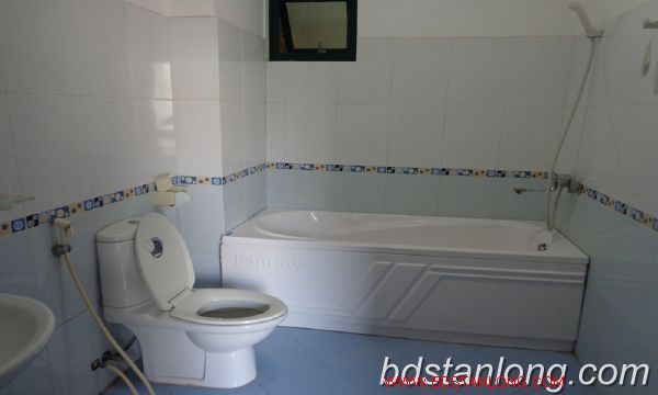 Вилла с 3 спальнями в Бадинь, Ханой, Вьетнам № 8815