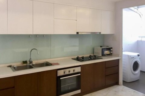 Квартира с 2 спальнями в Тхудык, Хошимин ,  № 27288 2