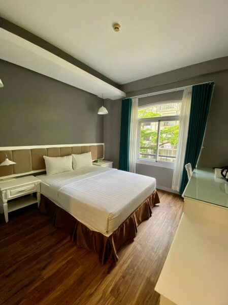 324m2 House in District 7, Ho Chi Minh, Vietnam No. 9141