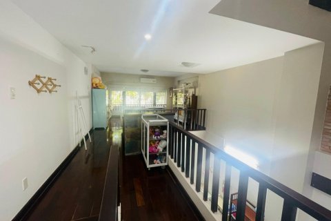 Таунхаус 100м2 в Биньтянь, Хошимин , № 17313 5