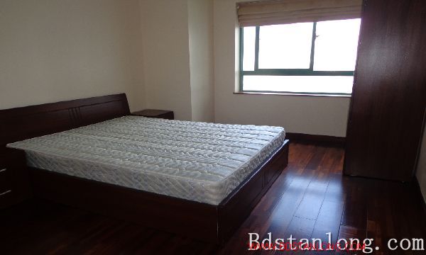 3 bedrooms Apartment in Cau Giay, Ha Noi, Vietnam No. 8722