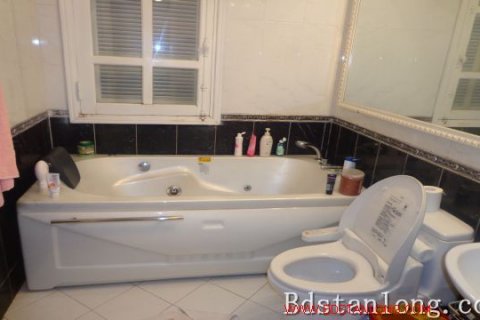 4 bedrooms Villa in Tay Ho, Ha Noi, No. 7935 8