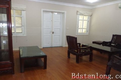 Вилла с 4 спальнями в Тэйхо, Ханой ,  № 7936
