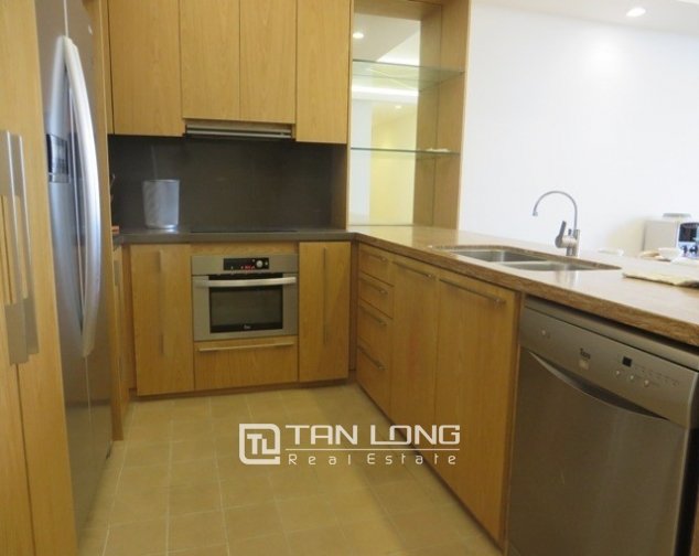 3 bedrooms Apartment in Cau Giay, Ha Noi, Vietnam No. 3884