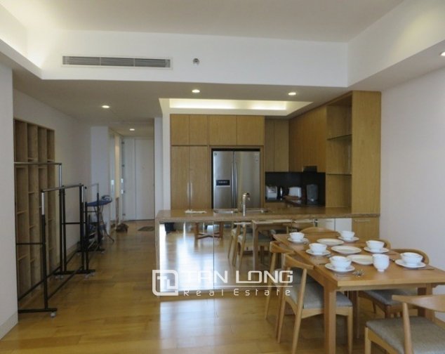 3 bedrooms Apartment in Cau Giay, Ha Noi, Vietnam No. 3884