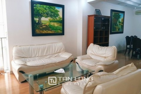Квартира с 3 спальнями в Тэйхо, Ханой ,  № 3490 2