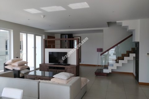 206m2 Apartment in Thu Duc, Ho Chi Minh, No. 15102 14