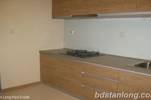 3 bedrooms Apartment in Dong Da, Ha Noi, No. 8263 3