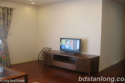 3 bedrooms Apartment in Dong Da, Ha Noi,  No. 8265 9
