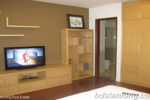 3 bedrooms Apartment in Dong Da, Ha Noi,  No. 8265 6