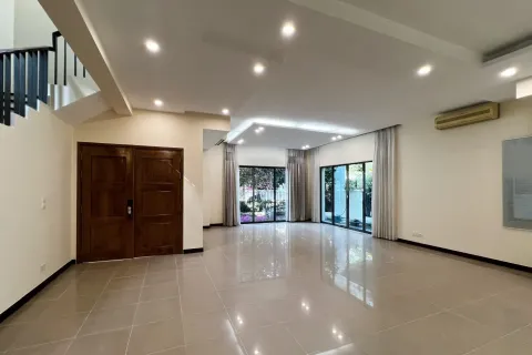 5 bedrooms House in Thu Duc, Ho Chi Minh, No. 27001 2