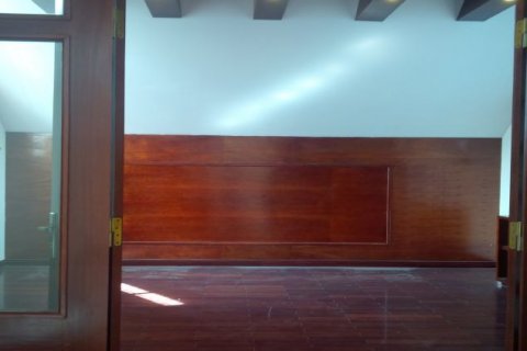 Вилла с 5 спальнями в Тэйхо, Ханой , № 5488 21