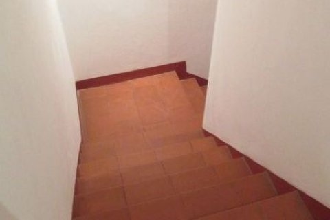 1 bedroom Apartment in Hoan Kiem, Ha Noi, No. 6565 7