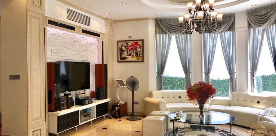 Studio Villa in District 7, Ho Chi Minh,  No. 17654