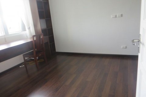 Квартира с 3 спальнями в Тэйхо, Ханой , № 5649 4
