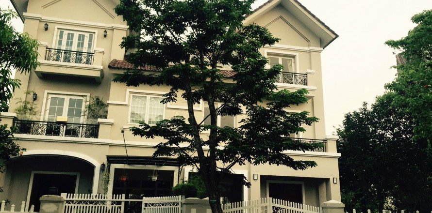 4 bedrooms Villa in Long Bien, Ha Noi, No. 5653