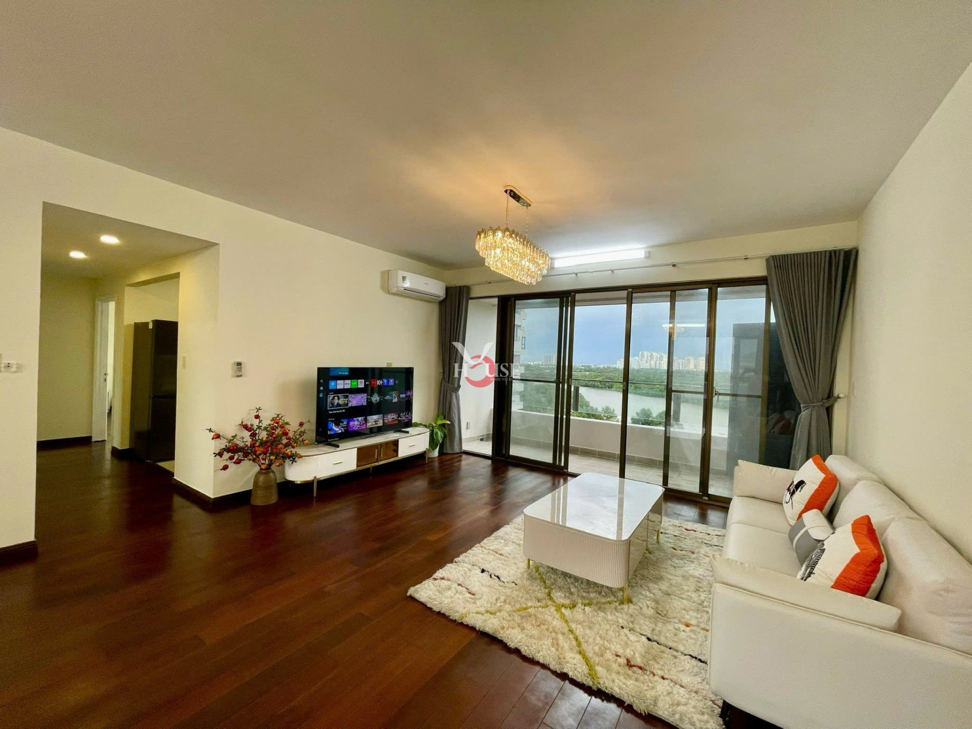 Apartment in Ho Chi Minh, Vietnam No. 30294