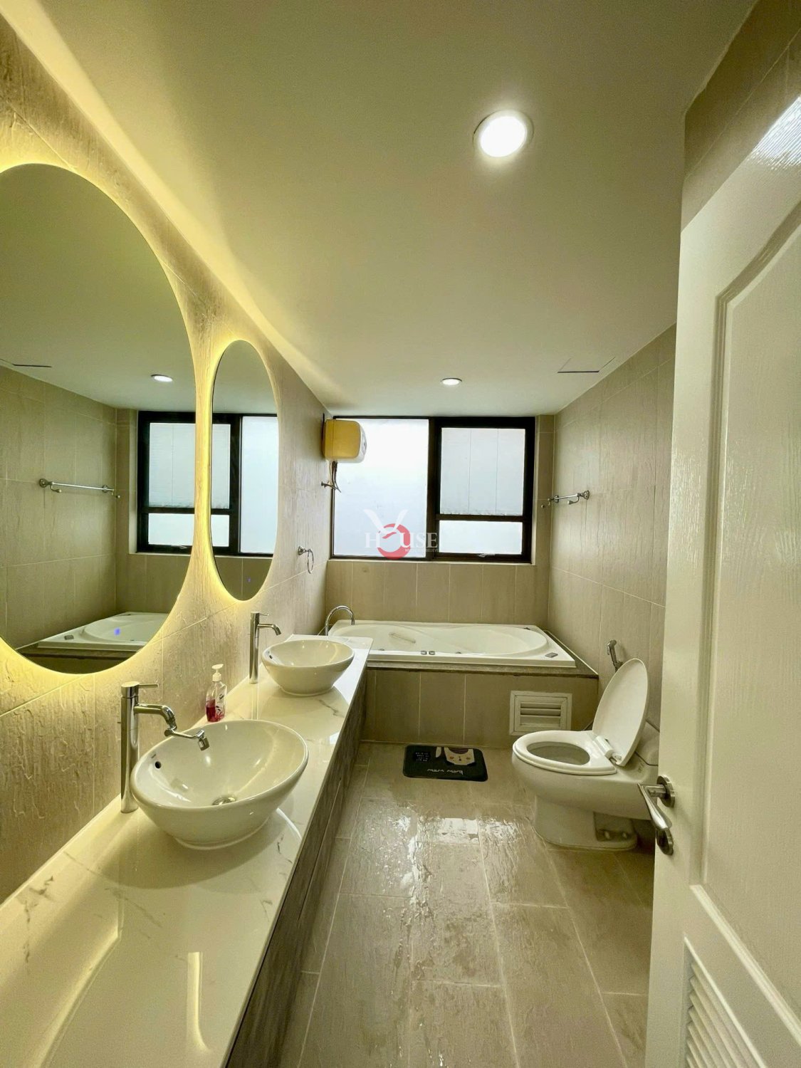 Apartment in Ho Chi Minh, Vietnam No. 30294