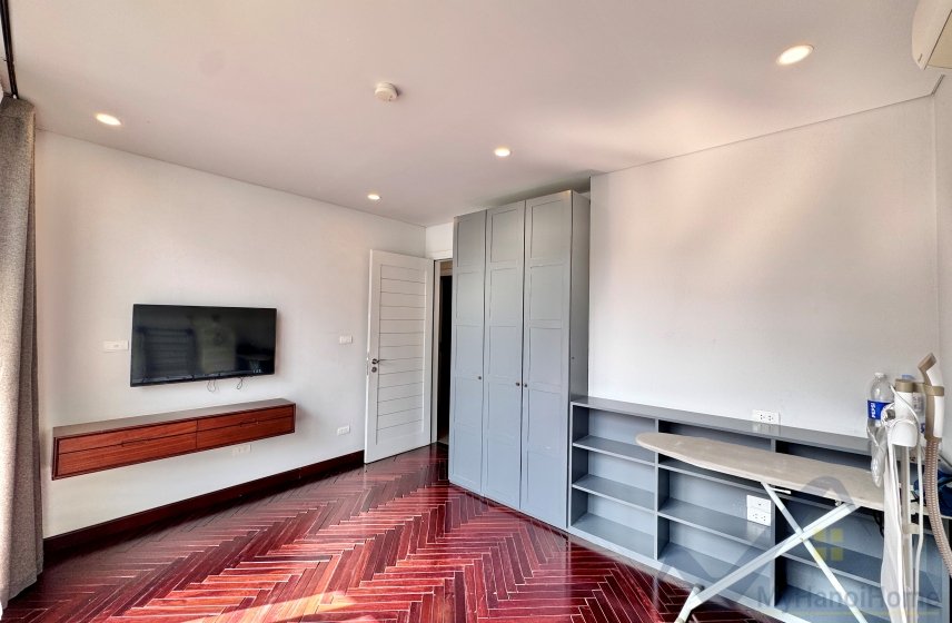 5 bedrooms Apartment in Tay Ho, Ha Noi, Vietnam No. 26365