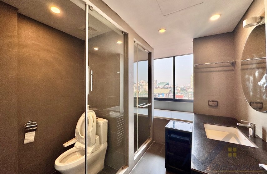 5 bedrooms Apartment in Tay Ho, Ha Noi, Vietnam No. 26365