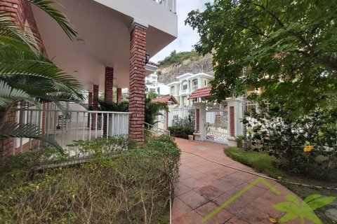 12 bedrooms Villa in Nha Trang, No. 28749 3