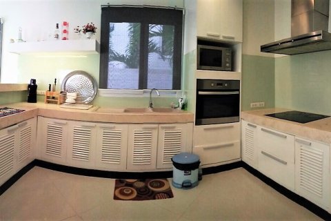 3 bedrooms Villa in Nha Trang, No. 28747 4