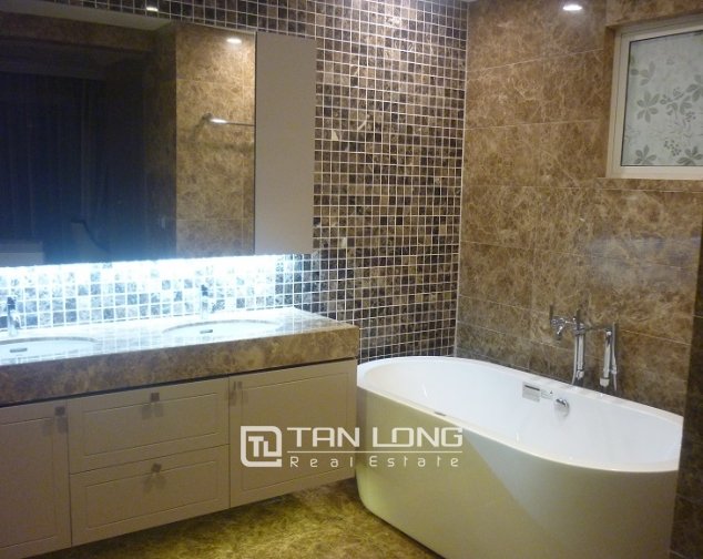 3 bedrooms Apartment in Tay Ho, Ha Noi, Vietnam No. 3785