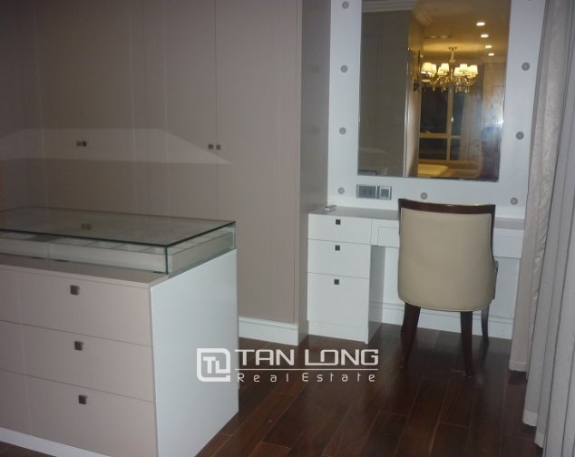 3 bedrooms Apartment in Tay Ho, Ha Noi, Vietnam No. 3785