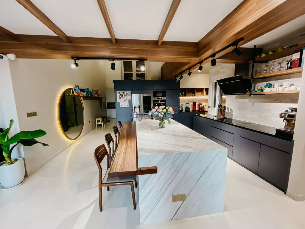 6 bedrooms Apartment in Thu Duc, Ho Chi Minh, Vietnam No. 11102