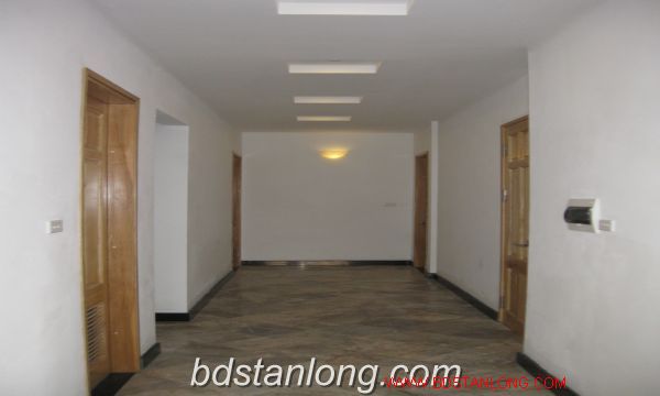 2 bedrooms Apartment in Ba Dinh, Ha Noi, Vietnam No. 6826