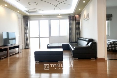 3 bedrooms Apartment in Tay Ho, Ha Noi, No. 2557 2