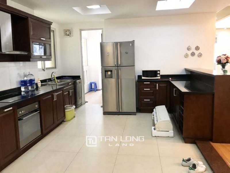 3 bedrooms Apartment in Tay Ho, Ha Noi, Vietnam No. 2557