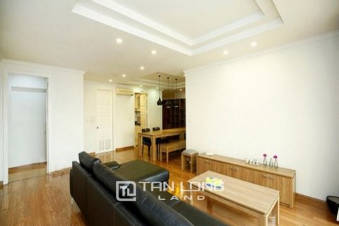 4 bedrooms Apartment in Tay Ho, Ha Noi, No. 2786 2