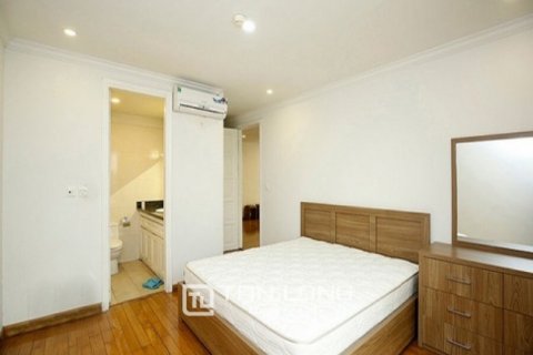 4 bedrooms Apartment in Tay Ho, Ha Noi, No. 2786 7