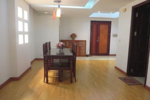 3 bedrooms Apartment in Tay Ho, Ha Noi, No. 5300 3