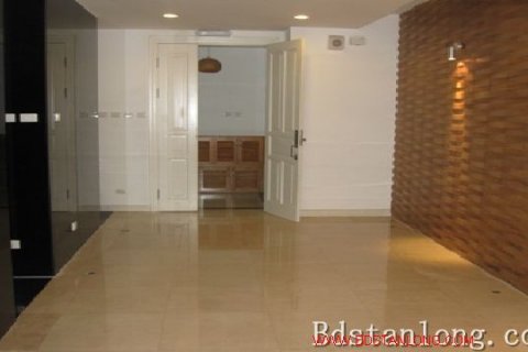 4 bedrooms Apartment in Tay Ho, Ha Noi, No. 8630