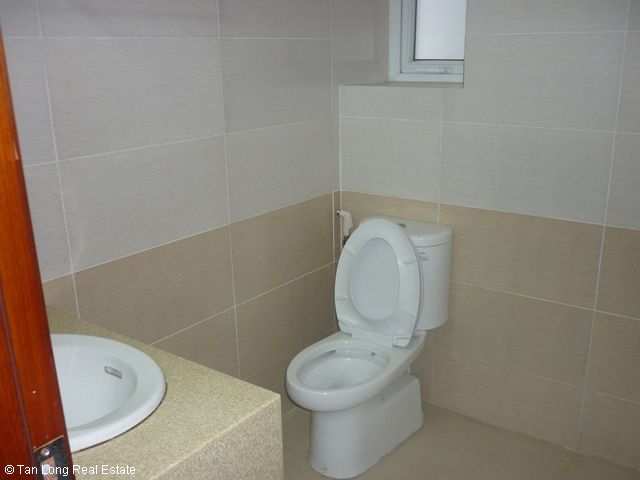 3 bedrooms Apartment in Cau Giay, Ha Noi, Vietnam No. 5675